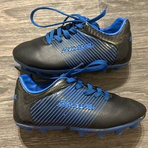 Brava 10D Boys Racer Soccer Cleats Outdoor Field Black Blue Stripes Little Kids